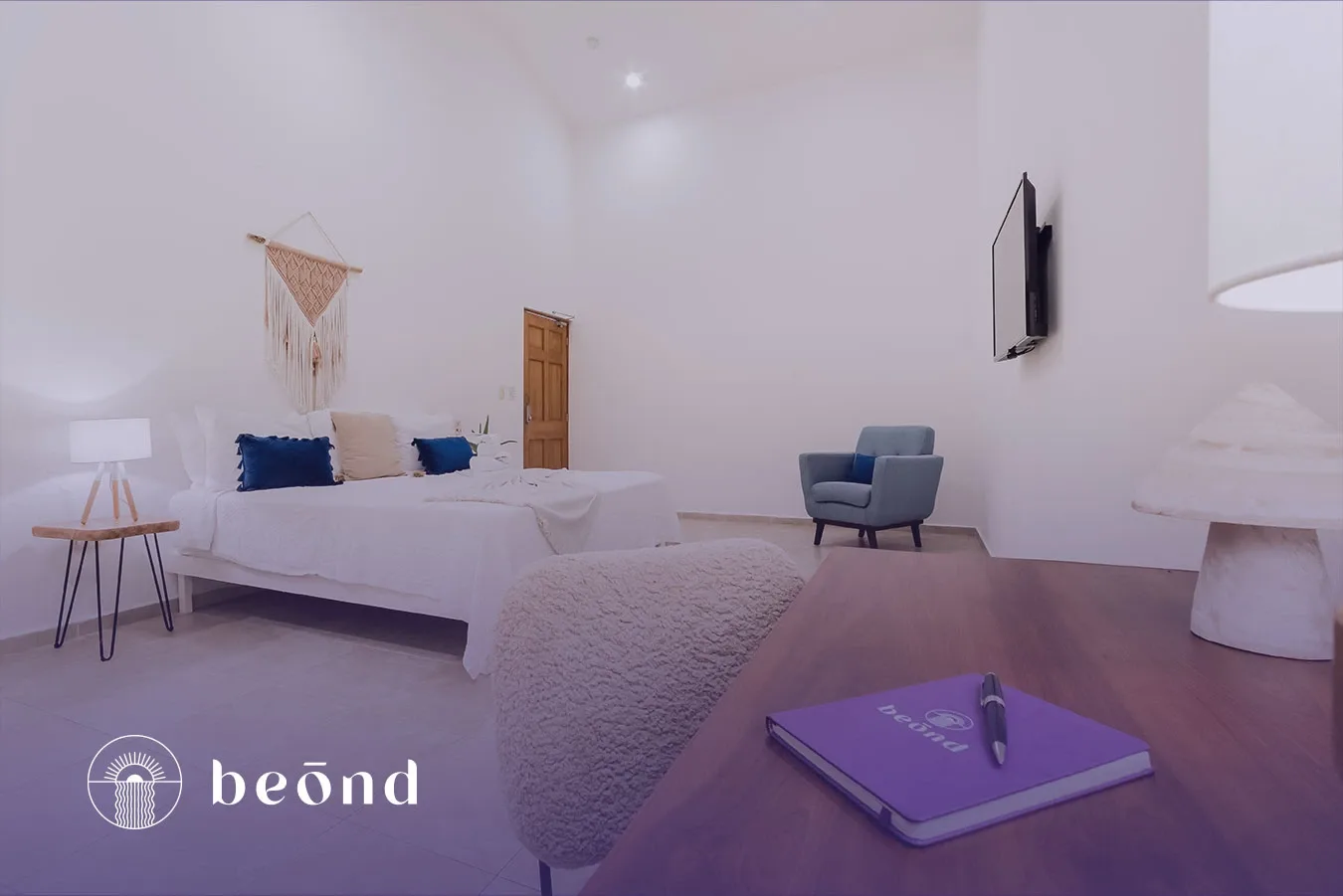 Private guest room at Beond.