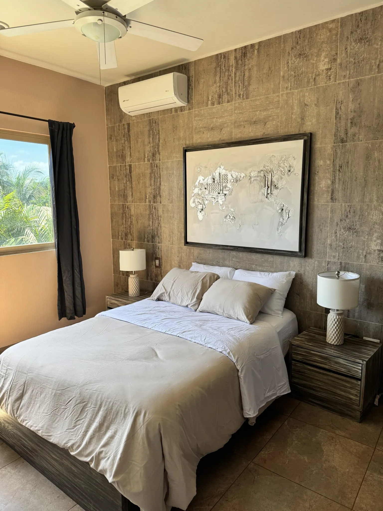 Another guest bedroom at Zamá.